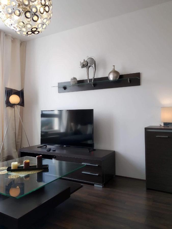 Sunny Penthouse With Roof Gardens Overlooking The Warsaw Palace Of Culture Pruszków Exterior foto